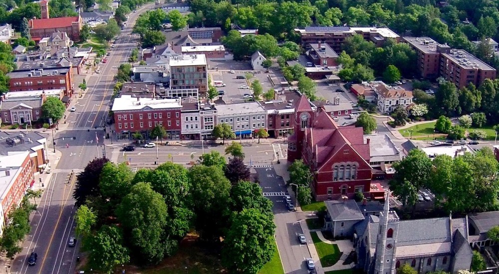 AmherstTownCommonTownHall1000x550